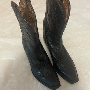 Ariat Women’s Black Leather Cowgirl Cowboy Boots size 8.5